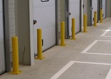 Rammschutzpoller 114x3,6x1000  mm. auf Fußplatte gelb